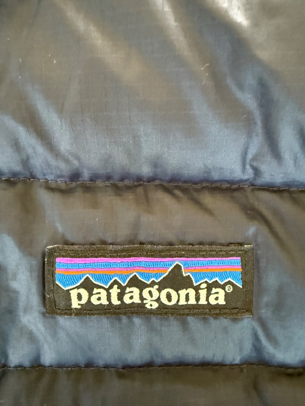 Patagonia Women’s down sweater hoody puffer coat - Picture 3 of 7